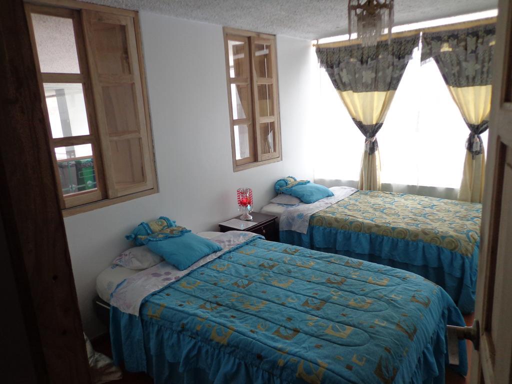 Escocie - Quito Hotel Eksteriør billede